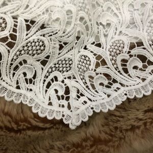 Sleeveless lace top